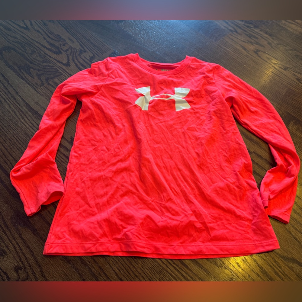 Under Armour Kids Long Sleeve Shirt in Coral